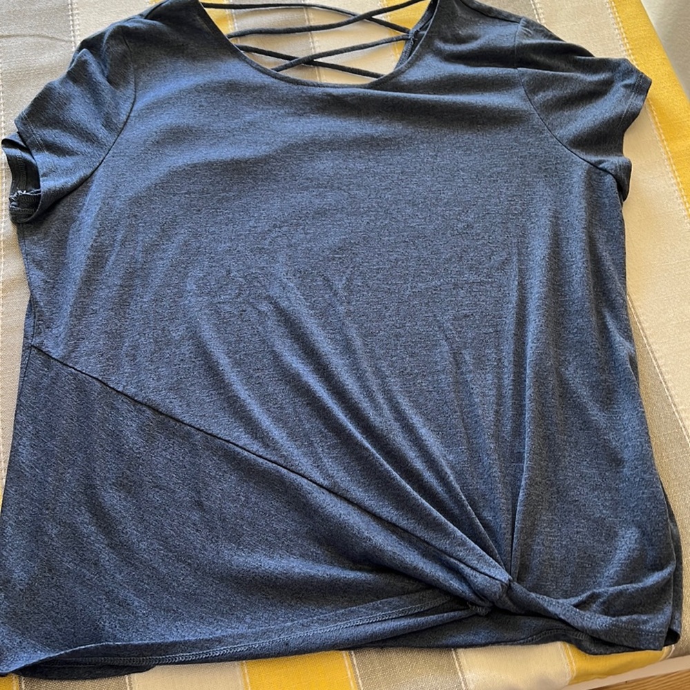 Short sleeve women’s tee